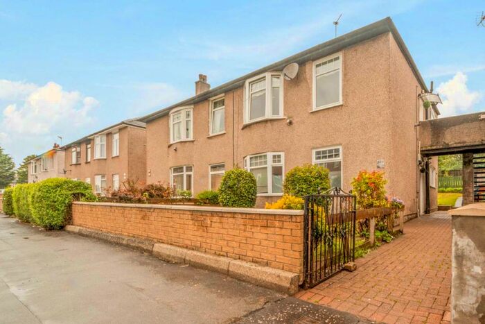 3 Bedroom Flat To Rent In Aikenhead Road, Kings Park, G44