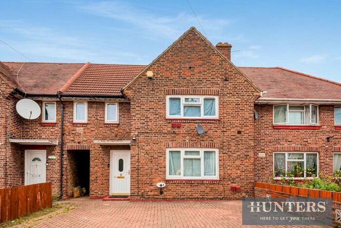 4 Bedroom Terraced House To Rent In Moulton Avenue, Hounslow, TW3