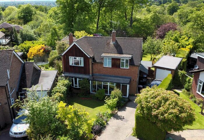 3 Bedroom Detached House For Sale In Hardinge Avenue, Tunbridge Wells, TN4