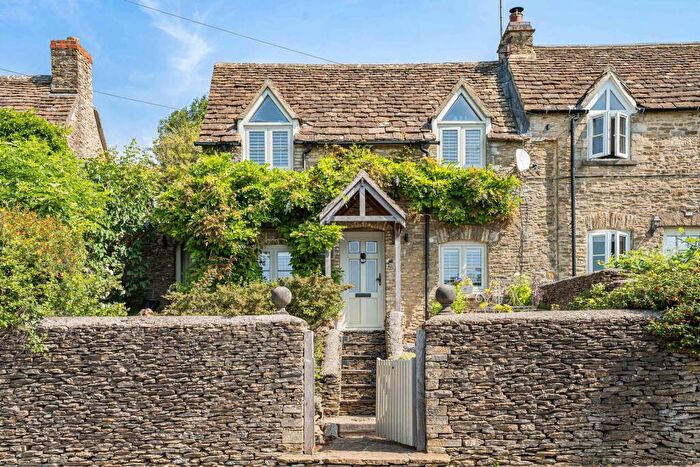 3 Bedroom Semi Detached House For Sale In Charlton Road, Tetbury, Gloucestershire, GL8