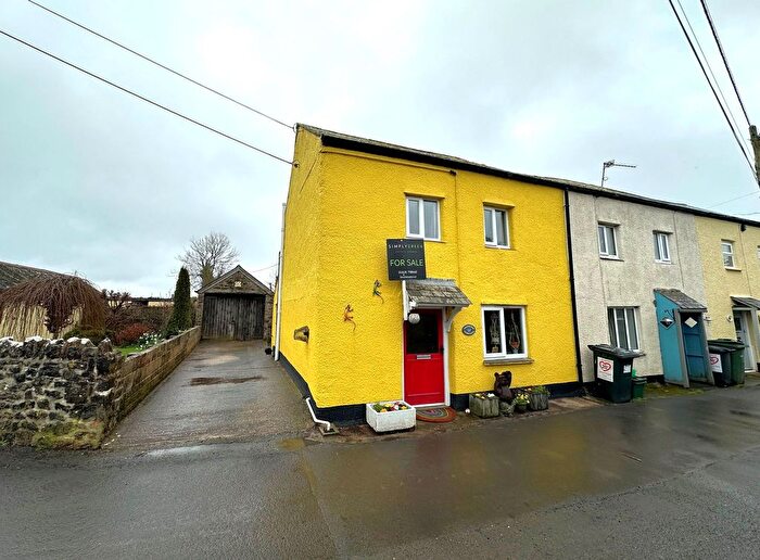 2 Bedroom End Of Terrace House For Sale In Heathfield Road, Denbury, Newton Abbot, TQ12