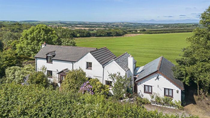 3 Bedroom Detached House For Sale In St. Kew, PL30