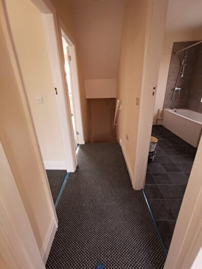 2 Bedroom Flat To Rent In St. James Crescent, Newcastle Upon Tyne, NE15