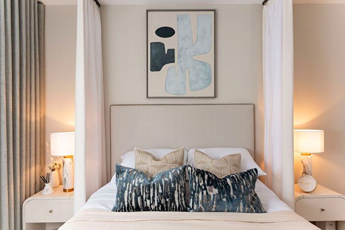 2 Bedroom Flat For Sale In " Bed Apartment" At The Fairway, Wembley, HA0