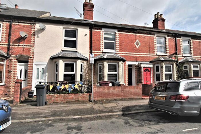 2 Bedroom Terraced House To Rent In Kings Road, Caversham, Reading, RG4
