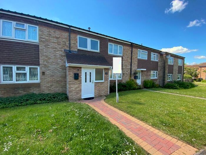 3 Bedroom House To Rent In Green Hills, Harlow, CM20