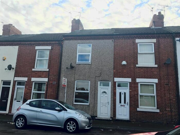 2 Bedroom Property To Rent In Queen Street, Hucknall, Nottingham, NG15