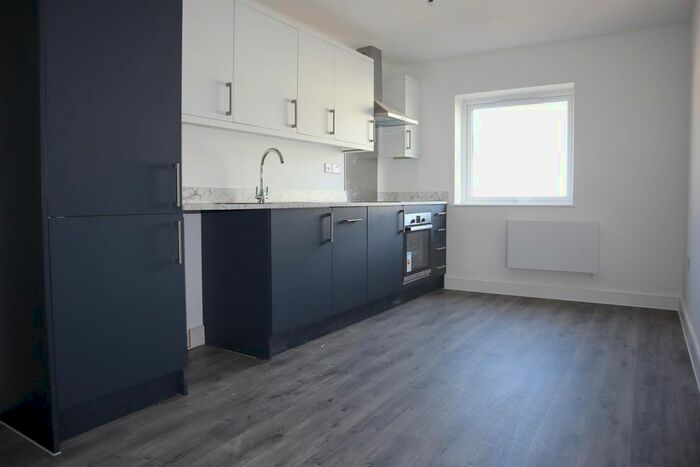 1 Bedroom Flat To Rent In High Street, Nailsea, Bristol, BS48