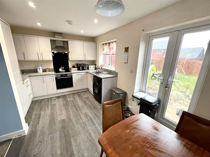 3 Bedroom End Of Terrace House For Sale In Canterbury Mews, Donington, Spalding, PE11