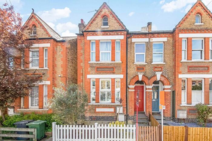 1 Bedroom Flat For Sale In Gipsy Road, West Norwood, London, SE27