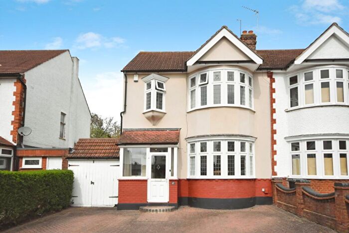 3 Bedroom Semi Detached House For Sale In Fairholme Avenue, Romford, RM2