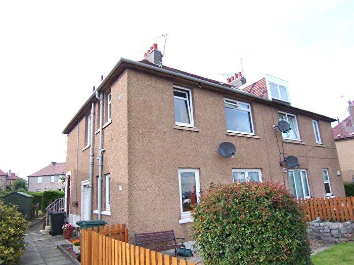 2 Bedroom Flat To Rent In Parkhead Drive, Edinburgh, EH11