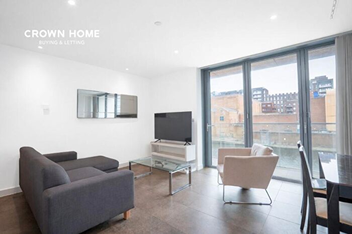 1 Bedroom Apartment To Rent In Book House, A City Road, Islington, EC1V
