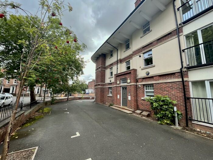 2 Bedroom Penthouse To Rent In Chesterfields, Stanhope Road South, West End - Darlington, DL3