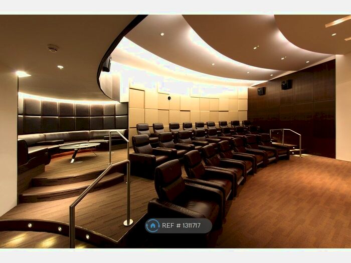 Studio To Rent In Pan Peninsula Square, London E14