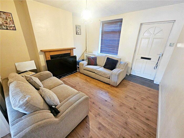 2 Bedroom Terraced House For Sale In King Street, Alfreton, Derbyshire, DE55