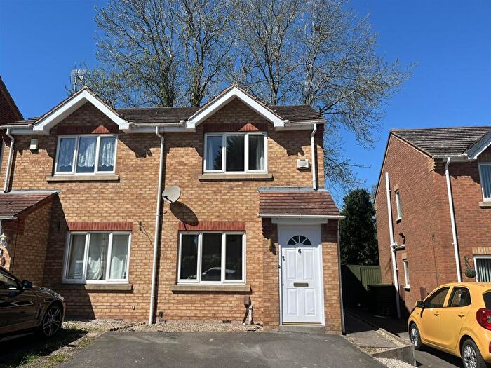 2 Bedroom Semi-Detached House To Rent In Lomond Way, CV10