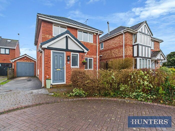 3 Bedroom Detached House For Sale In Hillcrest Drive, Beverley, HU17