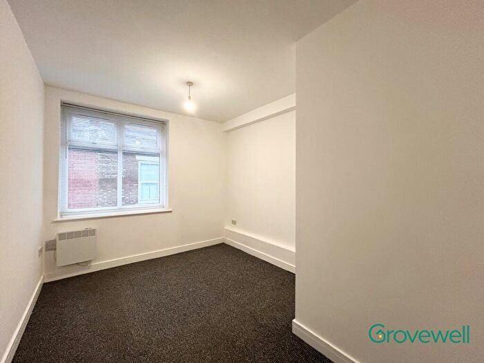 1 Bedroom Flat To Rent In Melbourne House, Grosvenor Street, Stalybridge, SK15