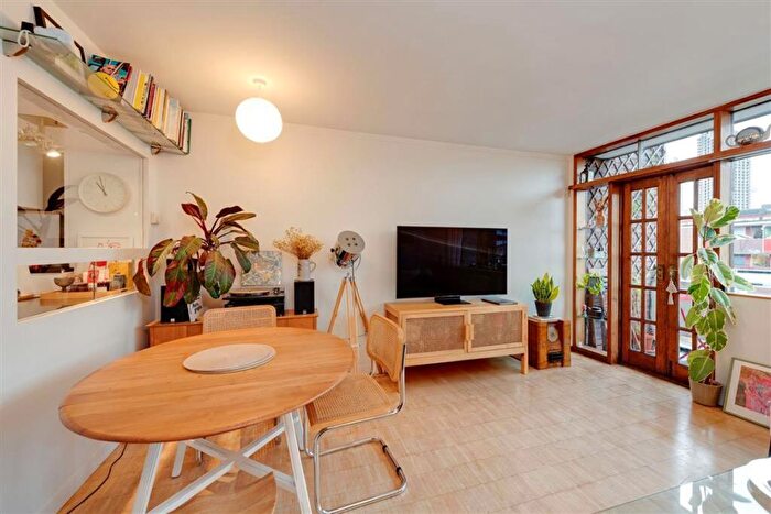 2 Bedroom Flat For Sale In Golden Lane Estate, Old Street, EC1Y