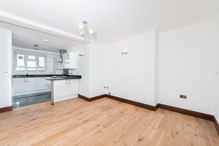 1 Bedroom Flat To Rent In Blythe Road, London, W14
