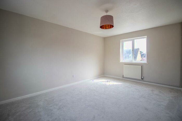 1 Bedroom Apartment For Sale In Allerton Close, Rochford, SS4
