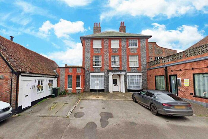 2 Bedroom Flat To Rent In Benson, OX10