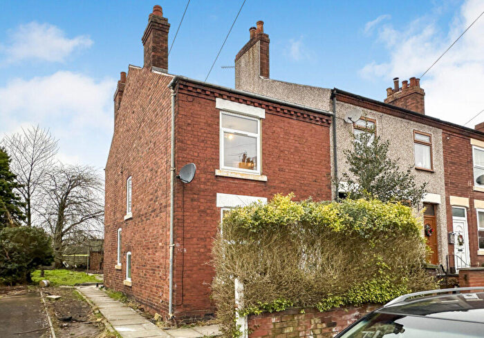 3 Bedroom End Of Terrace House To Rent In Warmwells Lane, Ripley, DE5