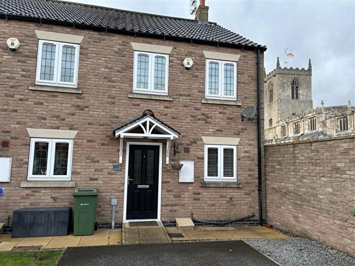3 Bedroom Mews To Rent In Church View, Eastrington, Goole, DN14