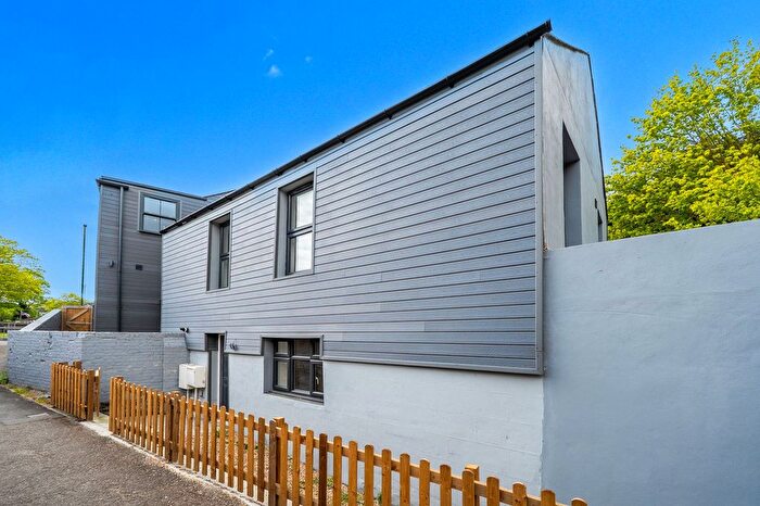 2 Bedroom Detached House For Sale In Capstone Road, Chatham, Kent., ME5