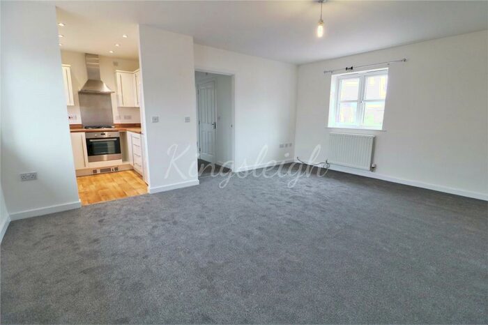 2 Bedroom Maisonette To Rent In Peache Road, Colchester, Essex, CO1