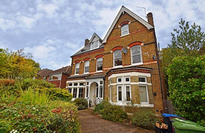 2 Bedroom Flat To Rent In Shortlands Grove Shortlands, BR2