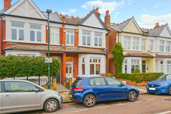 5 Bedroom Semi-Detached House To Rent In Holmes Road, Twickenham TW1