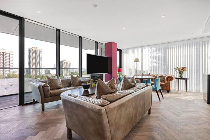 2 Bedroom Apartment To Rent In Merino Gardens, London, E1W