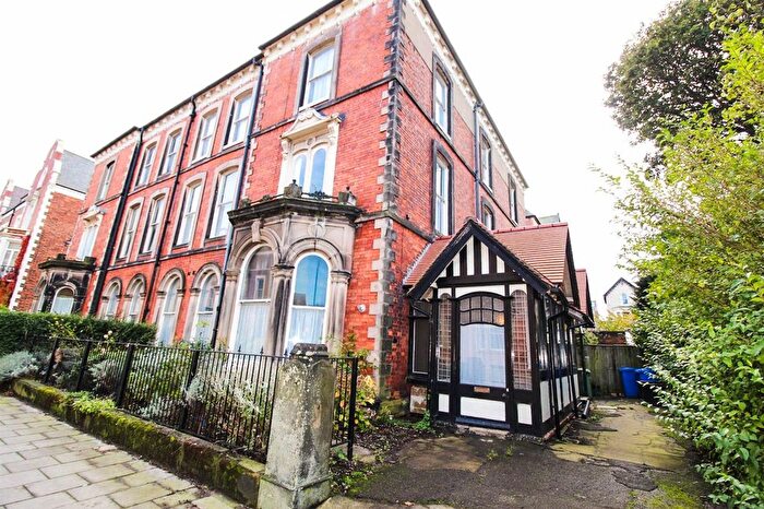 1 Bedroom Flat To Rent In Prince Of Wales Terrace, Scarborough, YO11
