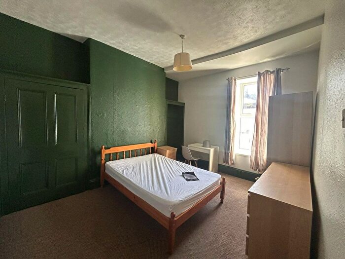 3 Bedroom Flat To Rent In Hill Park Crescent, Apt, Plymouth, PL4