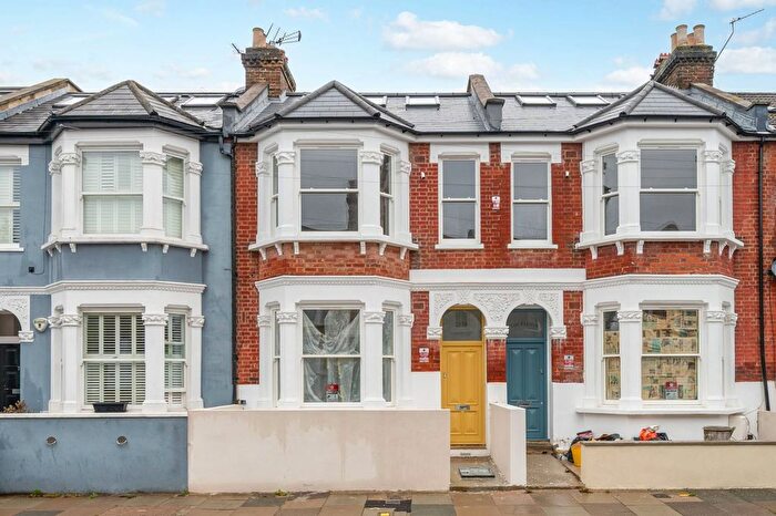 4 Bedroom Terraced House For Sale In Vespan Road, Shepherd's Bush, London, W12