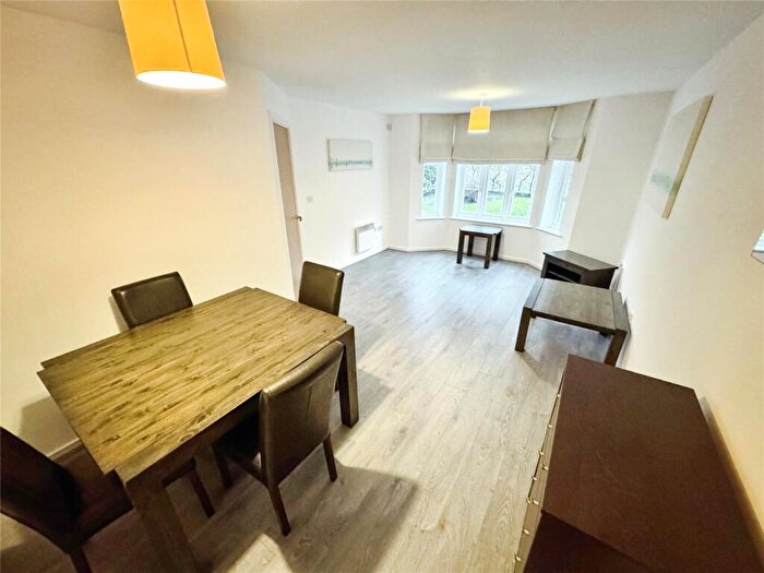 2 Bedroom Flat To Rent In Brattice Drive, Pendlebury, Swinton, Manchester, M27