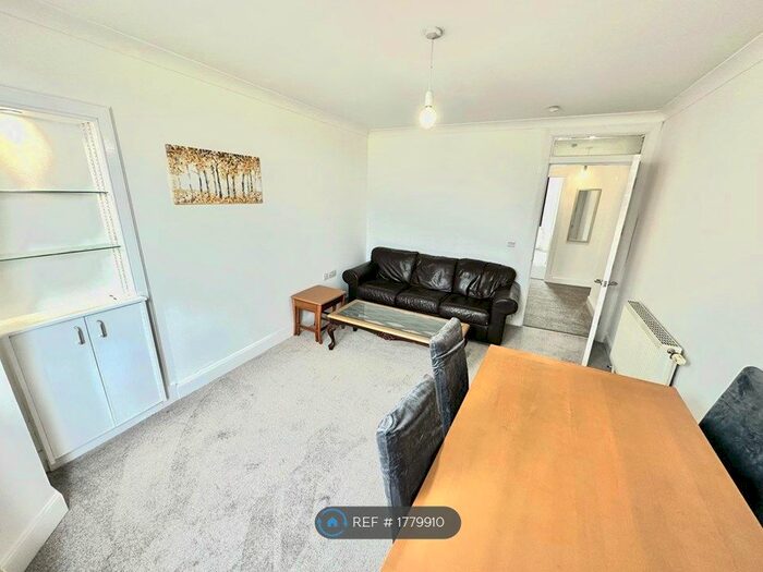 1 Bedroom Flat To Rent In Argyle Street, Paisley, PA1