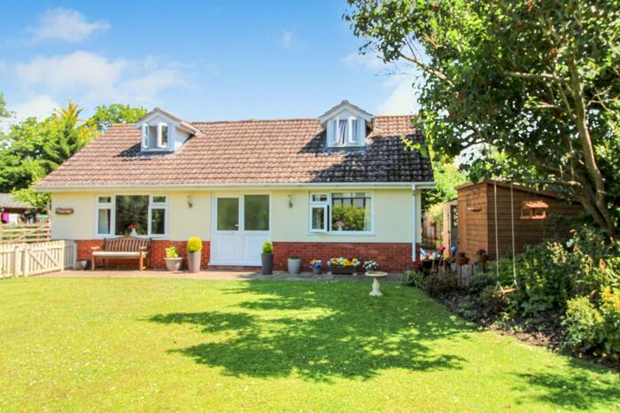 4 Bedroom Detached House For Sale In Pembridge, Herefordshire, HR6