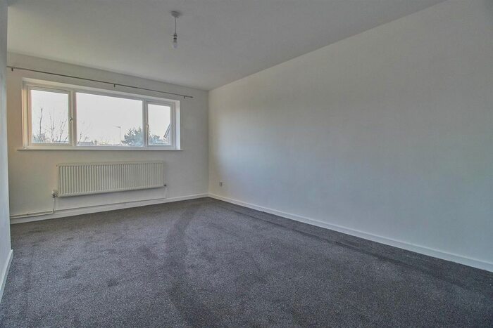 2 Bedroom Flat To Rent In Newlands Road, Barwell, Leicestershire, LE9