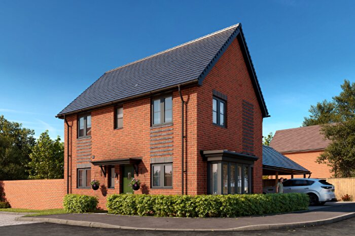 3 Bedroom Semi-Detached House For Sale In Nine Mile Road Extension, Finchwood Park, RG40