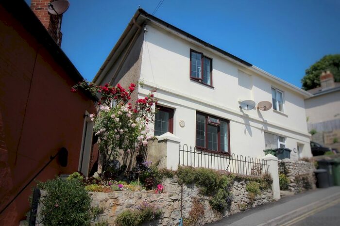 2 Bedroom Property To Rent In Tulse Hill, Ventnor, Isle Of Wight., PO38