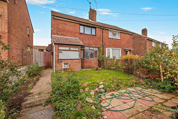 2 Bedroom Semi Detached House For Sale In Middle Park Way, Havant, PO9