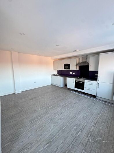 3 Bedroom Apartment To Rent In Goodrich Mews, Dudley, DY3