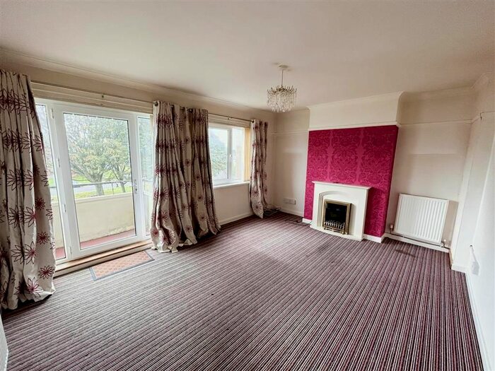 2 Bedroom Flat To Rent In Shakespeare Crescent, Newport, NP20