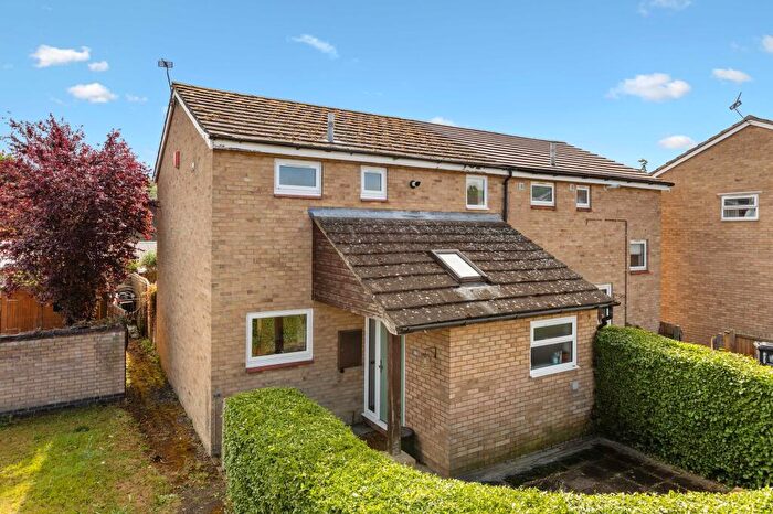 2 Bedroom Semi-Detached House For Sale In Blenheim Close, Shepreth, SG8