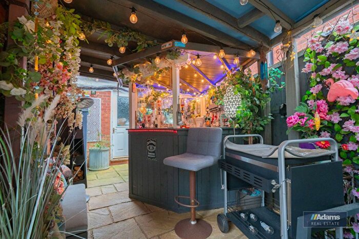 4 Bedroom Detached House For Sale In Pilgrims Way, Sandymoor, WA7