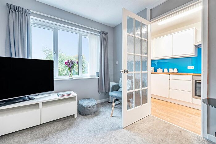 1 Bedroom Flat For Sale In Avonlea Court, Cloverdale Drive, Longwell Green, Bristol, BS30