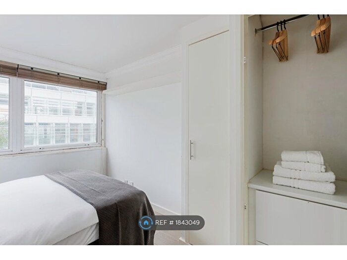 1 Bedroom Flat To Rent In Fitzroy Street, London, W1T